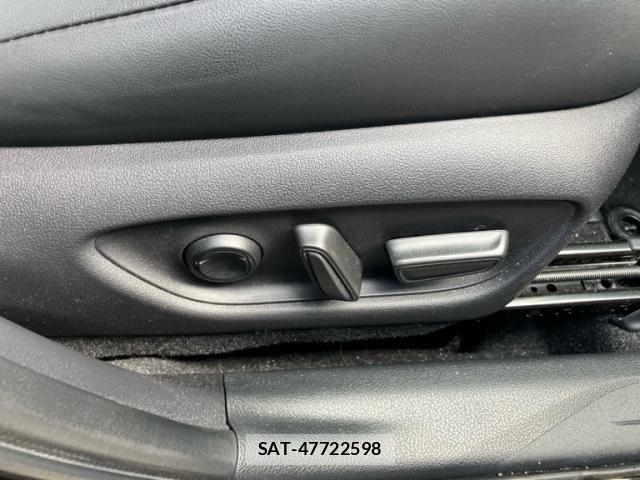 Lexus LBX 2024-04 4595473-13