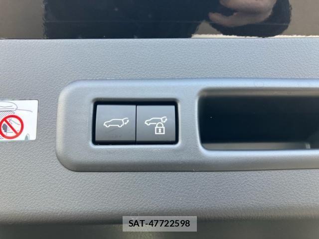 Lexus LBX 2024-04 4595473-8