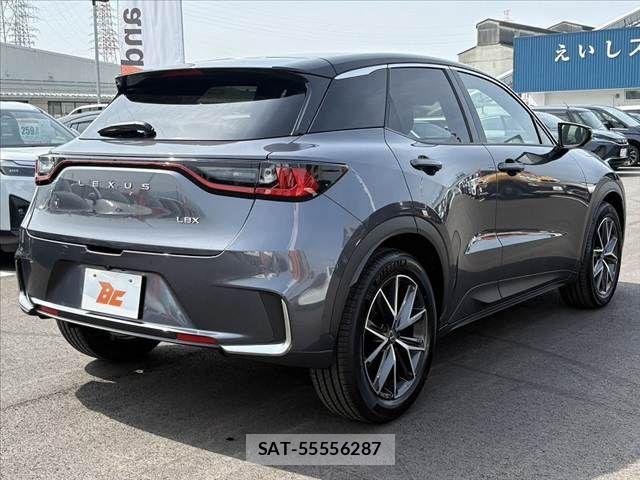 Lexus LBX 2025-07 6011601-14