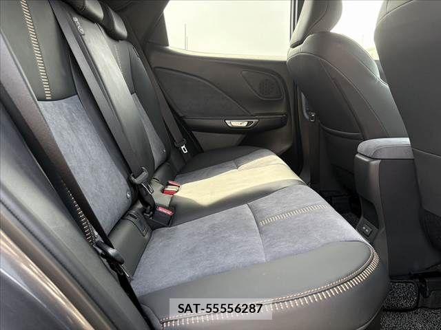 Lexus LBX 2025-07 6011601-17