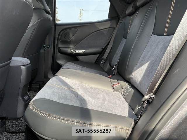 Lexus LBX 2025-07 6011601-18