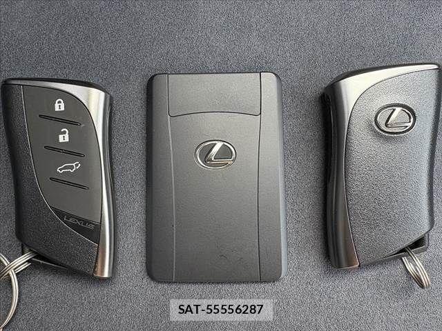 Lexus LBX 2025-07 6011601-6