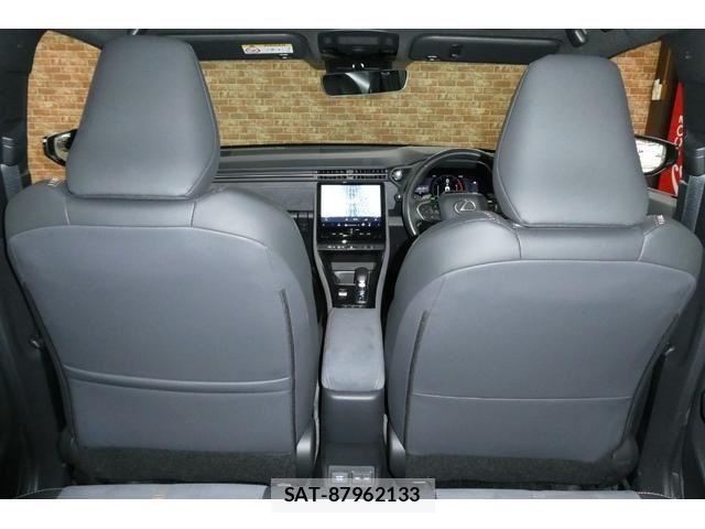 Lexus LBX 2024-05 6011594-13