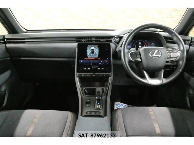 Lexus LBX 2024-05 6011594-2