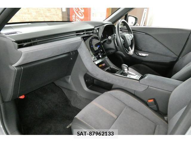 Lexus LBX 2024-05 6011594-5