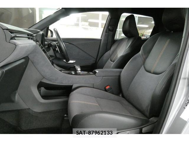 Lexus LBX 2024-05 6011594-6