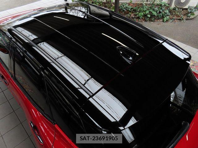 Lexus LBX 2025-05 6011584-7