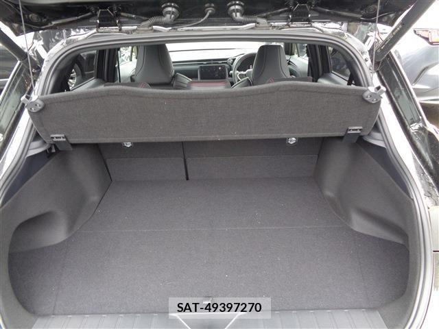 Lexus LBX 2025-09 6612833-14