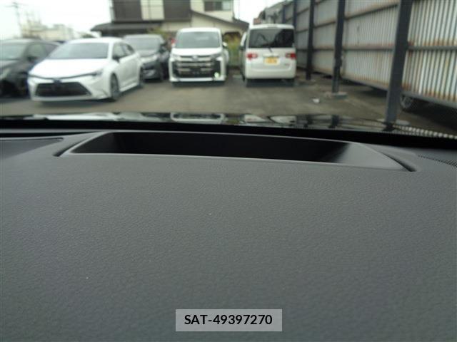 Lexus LBX 2025-09 6612833-24