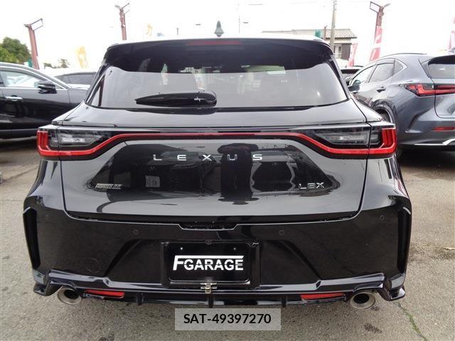 Lexus LBX 2025-09 6612833-6