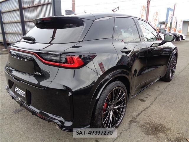 Lexus LBX 2025-09 6612833-7