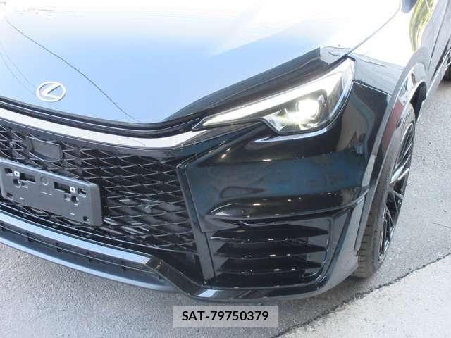 Lexus LBX 2025-01 6612835-9