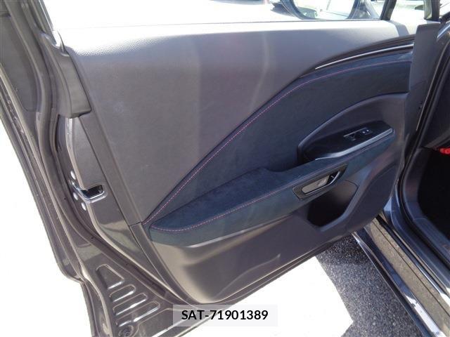 Lexus LBX 2025-05 6612834-21