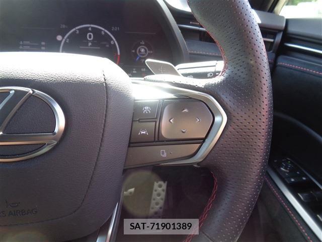 Lexus LBX 2025-05 6612834-28