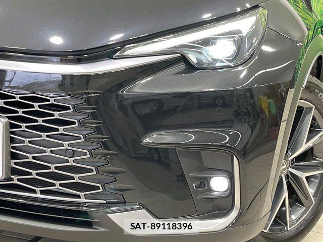 Lexus LBX 2024-07 6672266-11