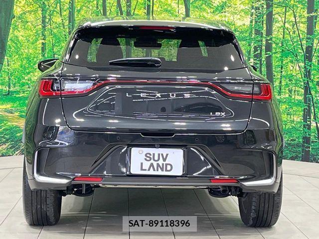 Lexus LBX 2024-07 6672266-14