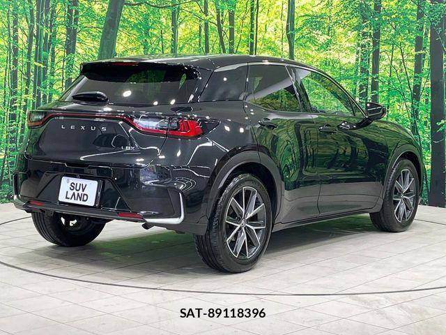 Lexus LBX 2024-07 6672266-16