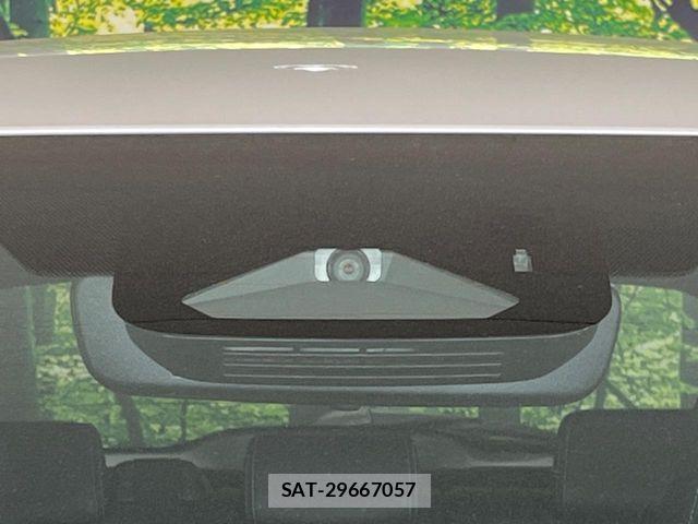 Lexus LBX 2024-03 6676676-2