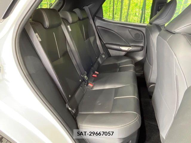 Lexus LBX 2024-03 6676676-8