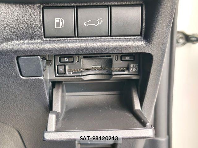Lexus LBX 2024-01 6716514-20