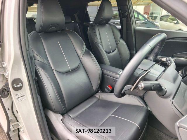 Lexus LBX 2024-01 6716514-3