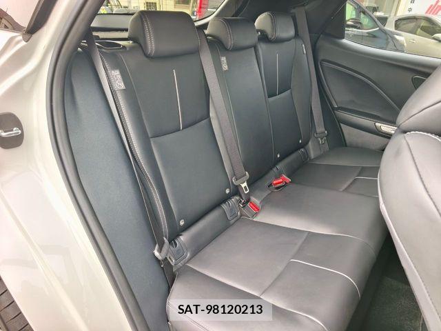 Lexus LBX 2024-01 6716514-4