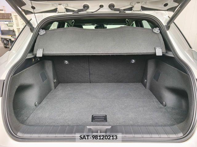 Lexus LBX 2024-01 6716514-5