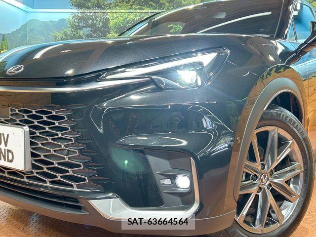 Lexus LBX 2024-03 6907717-11