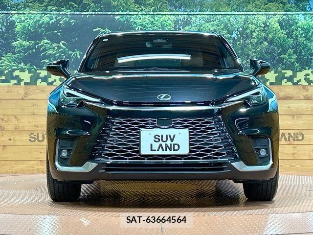 Lexus LBX 2024-03 6907717-13