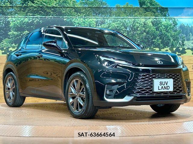 Lexus LBX 2024-03 6907717-15