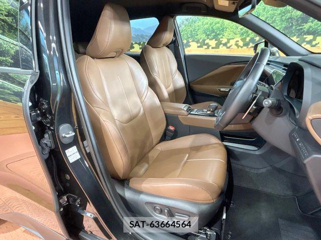 Lexus LBX 2024-03 6907717-7