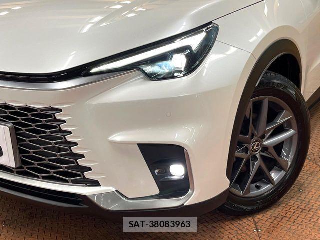 Lexus LBX 2024-08 7020767-11