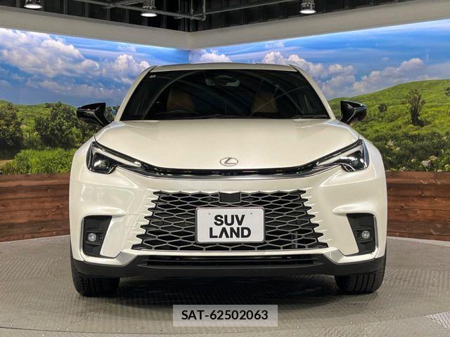 Lexus LBX 2024-08 7220955-13