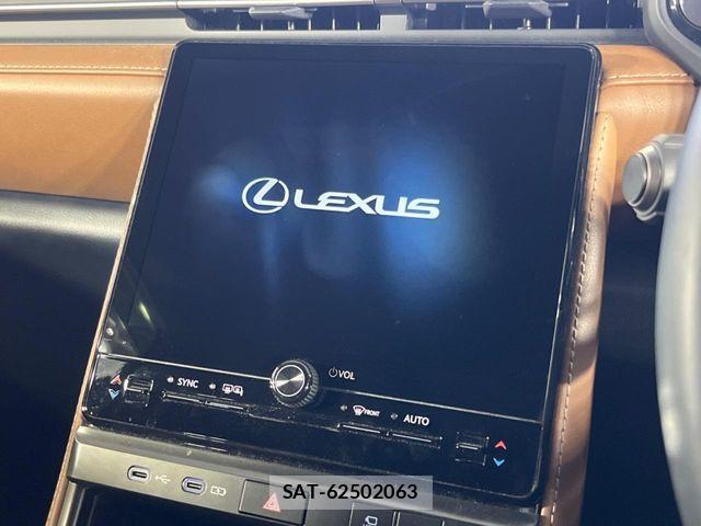 Lexus LBX 2024-08 7220955-2