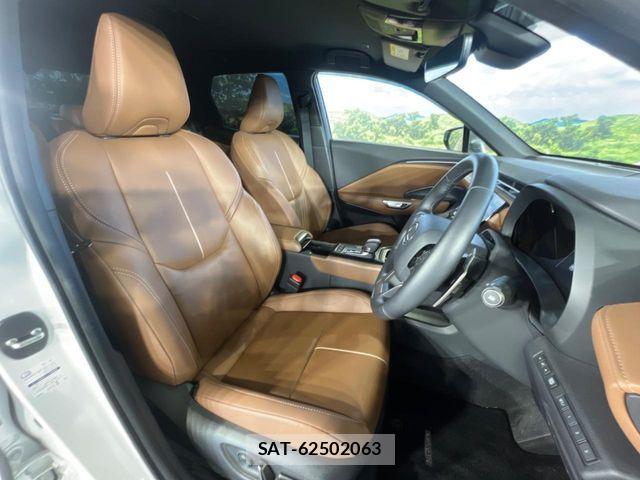 Lexus LBX 2024-08 7220955-8