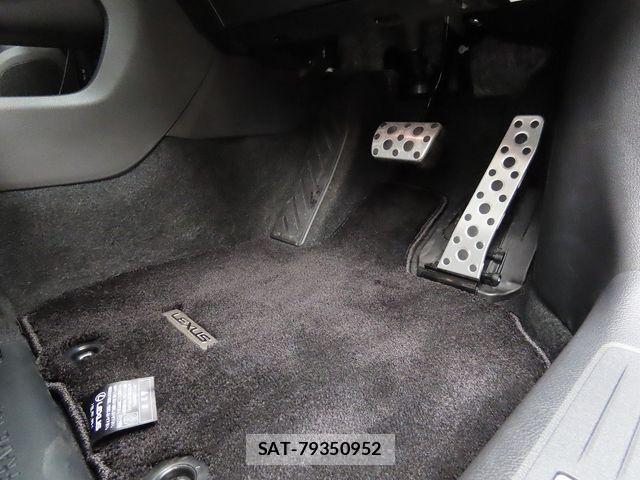 Lexus LBX 2025-11 7220965-16