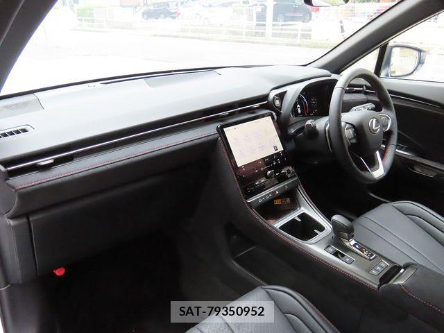 Lexus LBX 2025-11 7220965-17