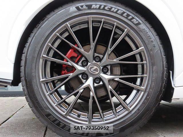 Lexus LBX 2025-11 7220965-23