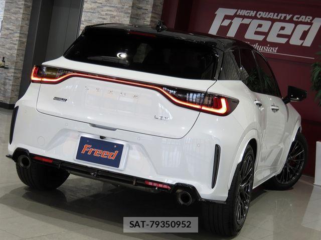 Lexus LBX 2025-11 7220965-2