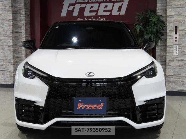 Lexus LBX 2025-11 7220965-4