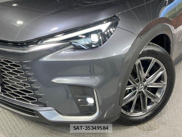 Lexus LBX 2025-02 7220960-11