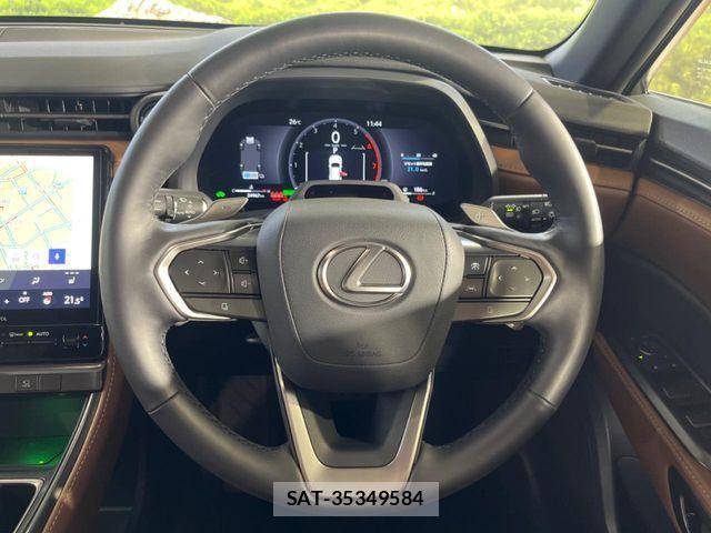 Lexus LBX 2025-02 7220960-7