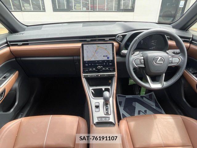 Lexus LBX 2024-10 7220956-1