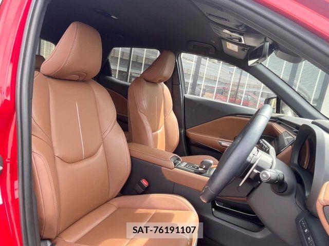 Lexus LBX 2024-10 7220956-8