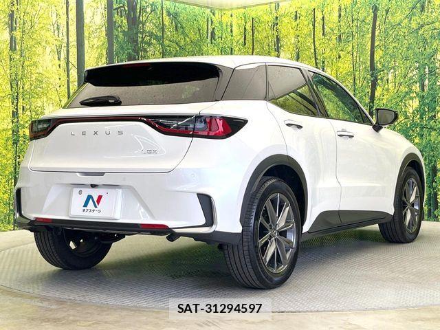 Lexus LBX 2024-05 7220953-16