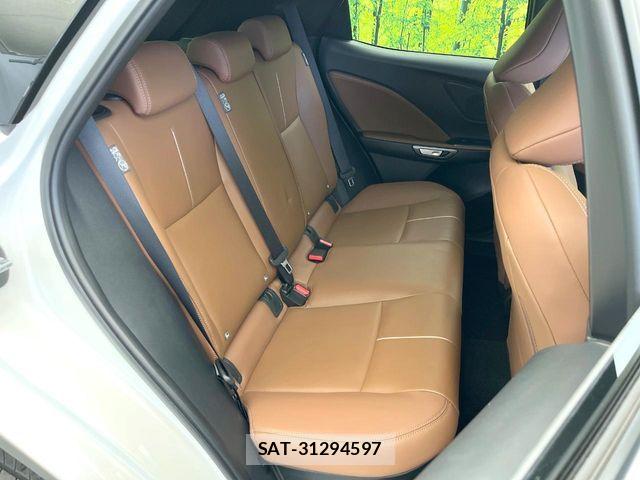 Lexus LBX 2024-05 7220953-8