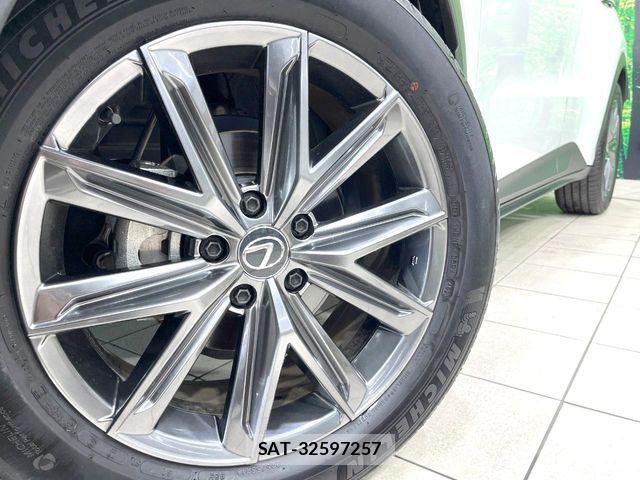 Lexus LBX 2024-02 7251322-12
