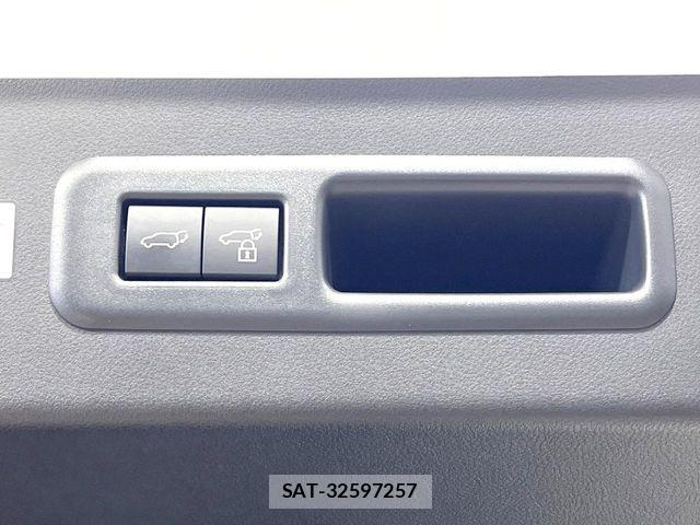 Lexus LBX 2024-02 7251322-6
