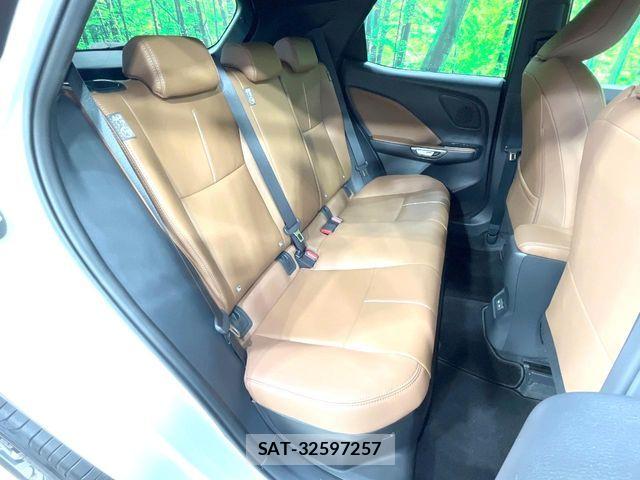 Lexus LBX 2024-02 7251322-8
