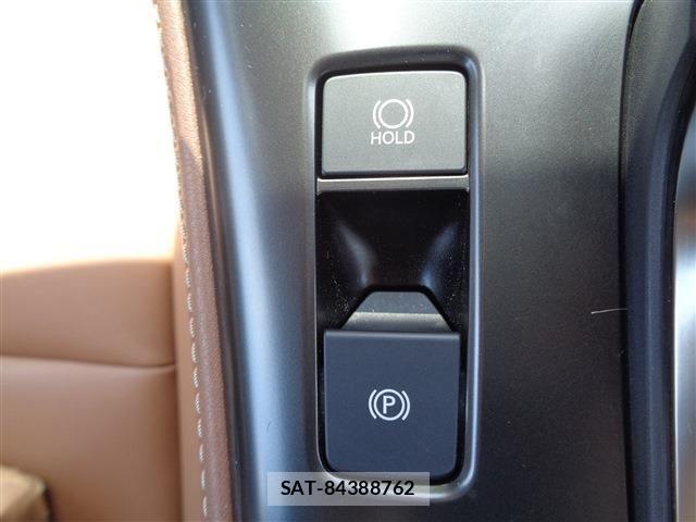 Lexus LBX 2024-03 7251324-23